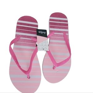 Chatties womens pink flip flop sandel size7/8